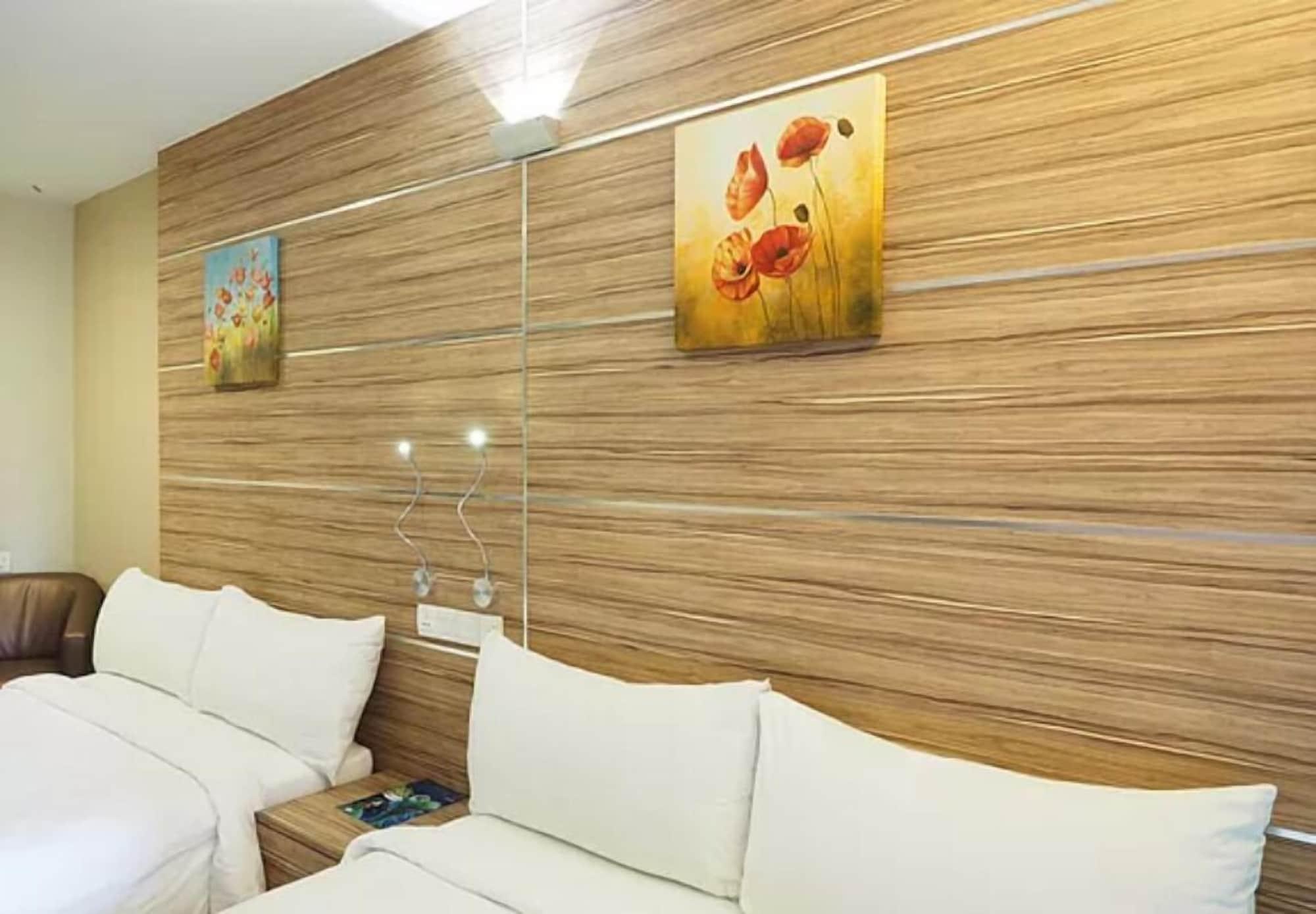 Mornington Hotel Medan Ипох Екстериор снимка