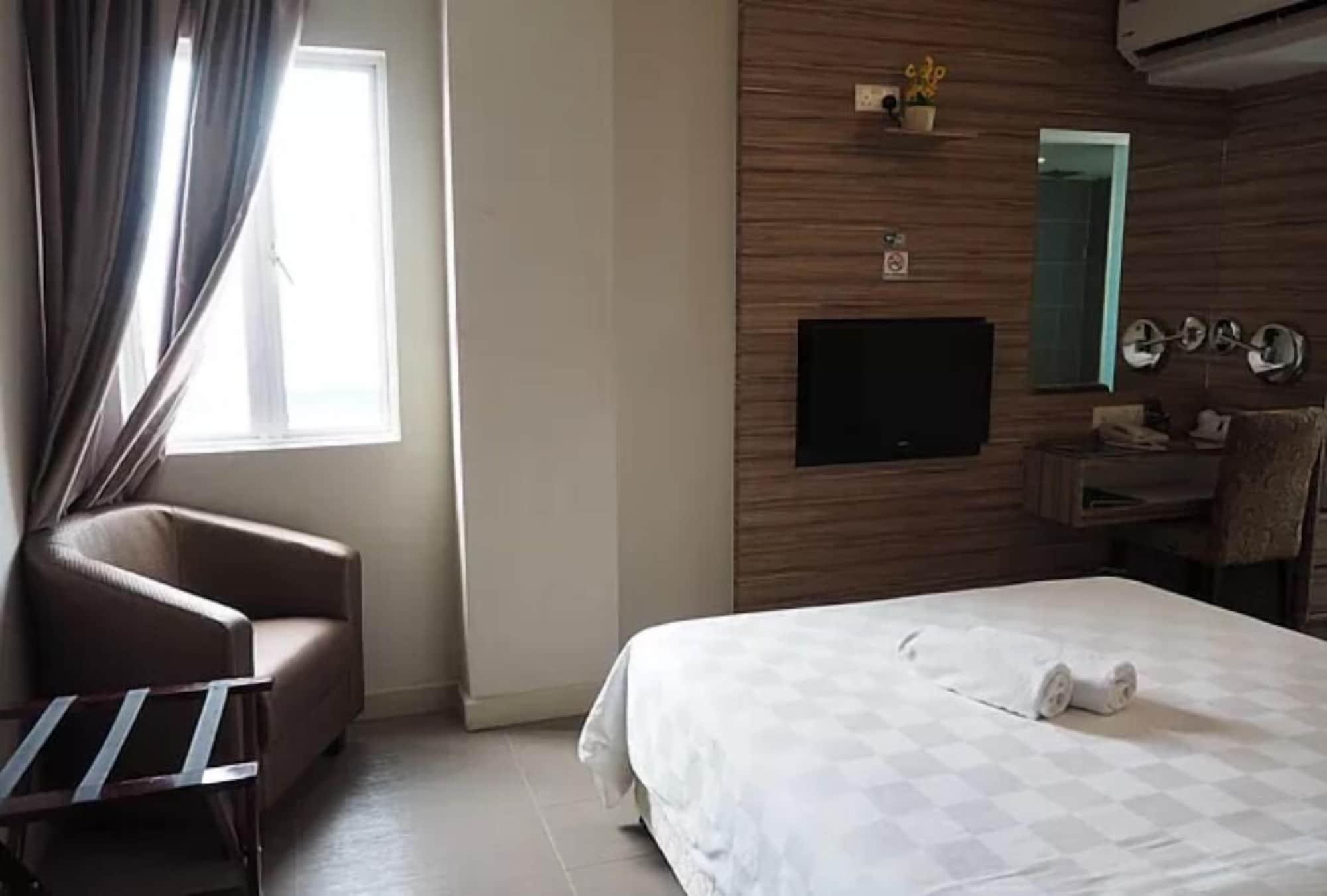 Mornington Hotel Medan Ипох Екстериор снимка