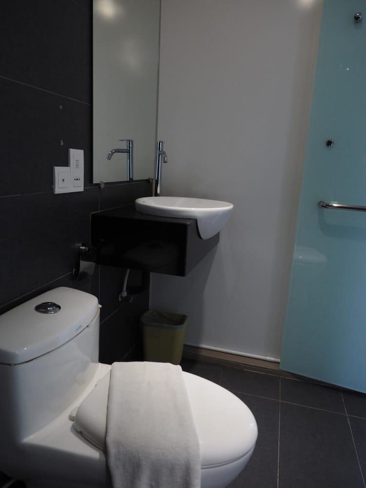 Mornington Hotel Medan Ипох Екстериор снимка