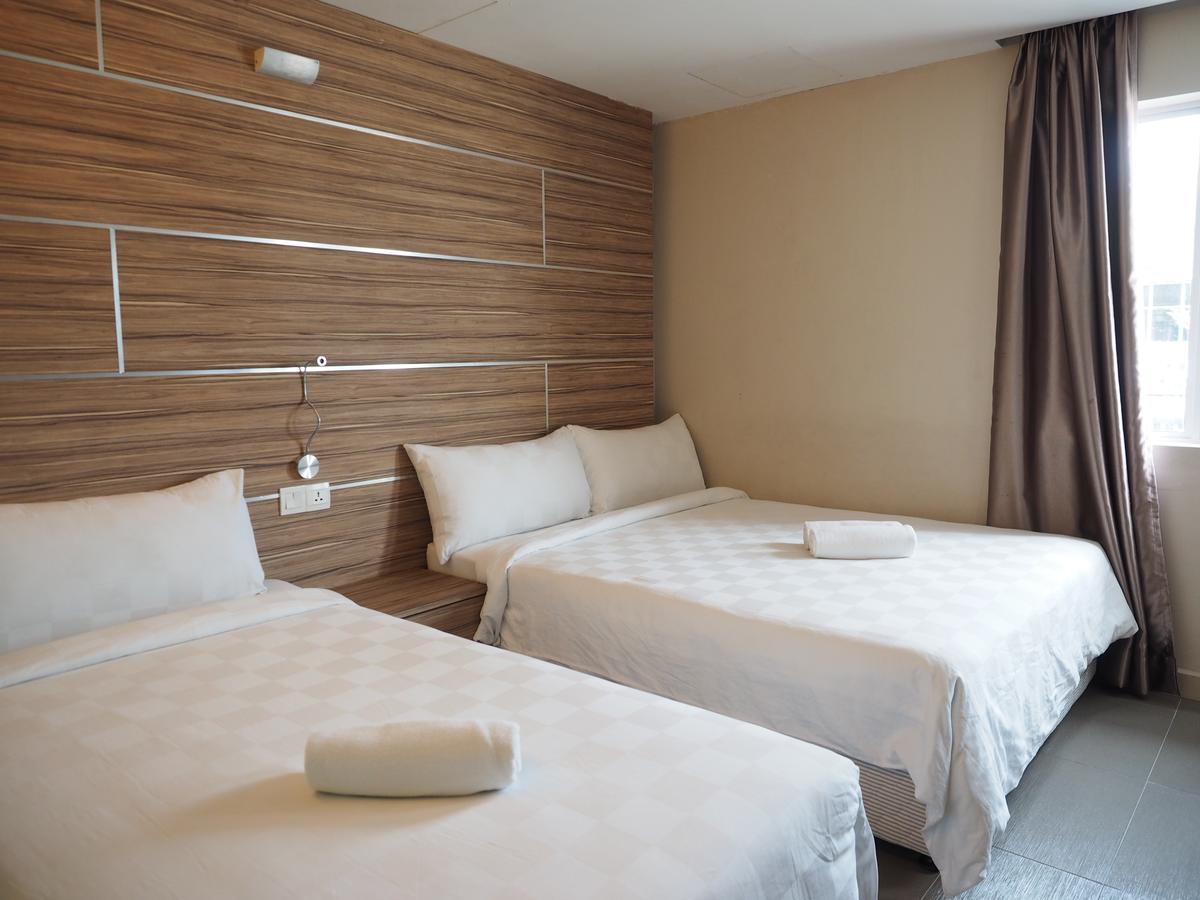 Mornington Hotel Medan Ипох Екстериор снимка