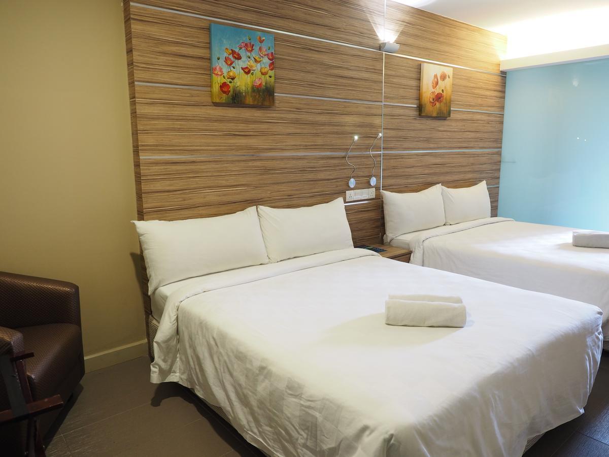 Mornington Hotel Medan Ипох Екстериор снимка